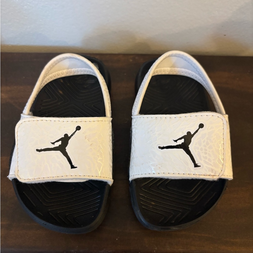 Jordan | Kids White and Black Slide Sandals